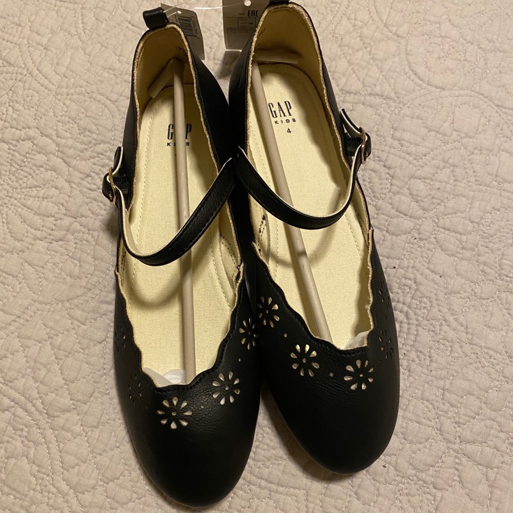 Gap Kids Mary Janes NWT